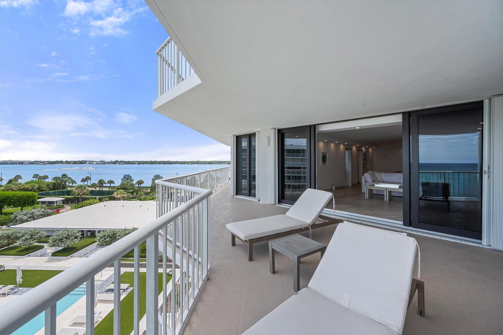 ENCLAVE OF PALM BEACH CON - Residential