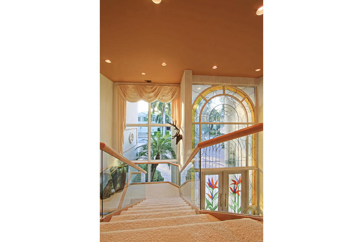 ROYAL PALM YACHT & COUNTRY CLUB - Residential