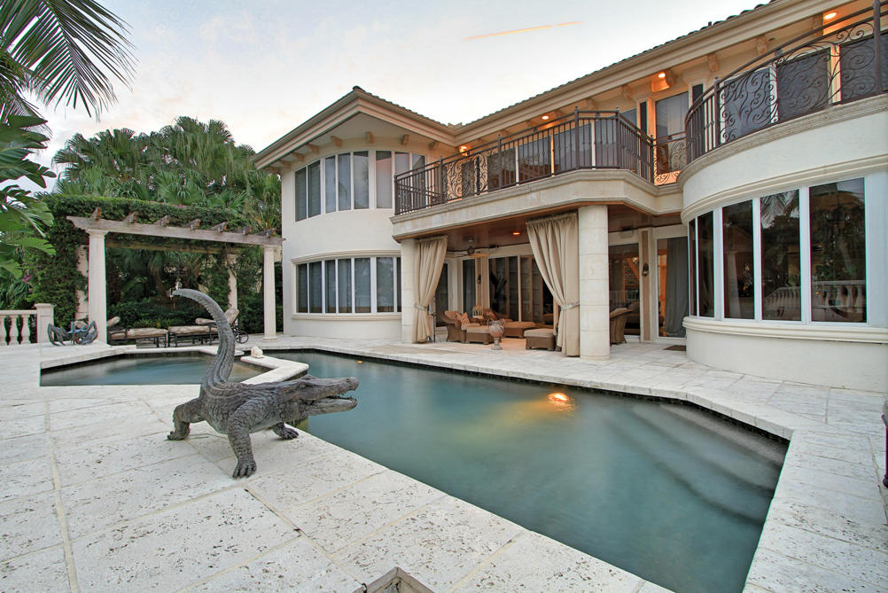 ROYAL PALM YACHT & COUNTRY CLUB - Residential