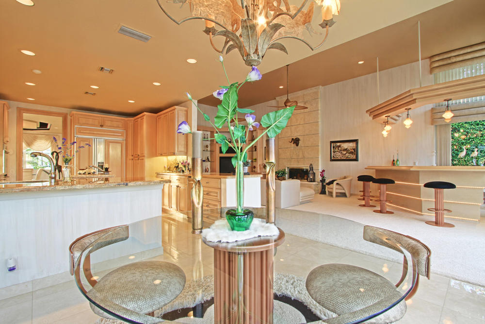 ROYAL PALM YACHT & COUNTRY CLUB - Residential