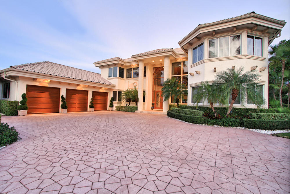 ROYAL PALM YACHT & COUNTRY CLUB - Residential