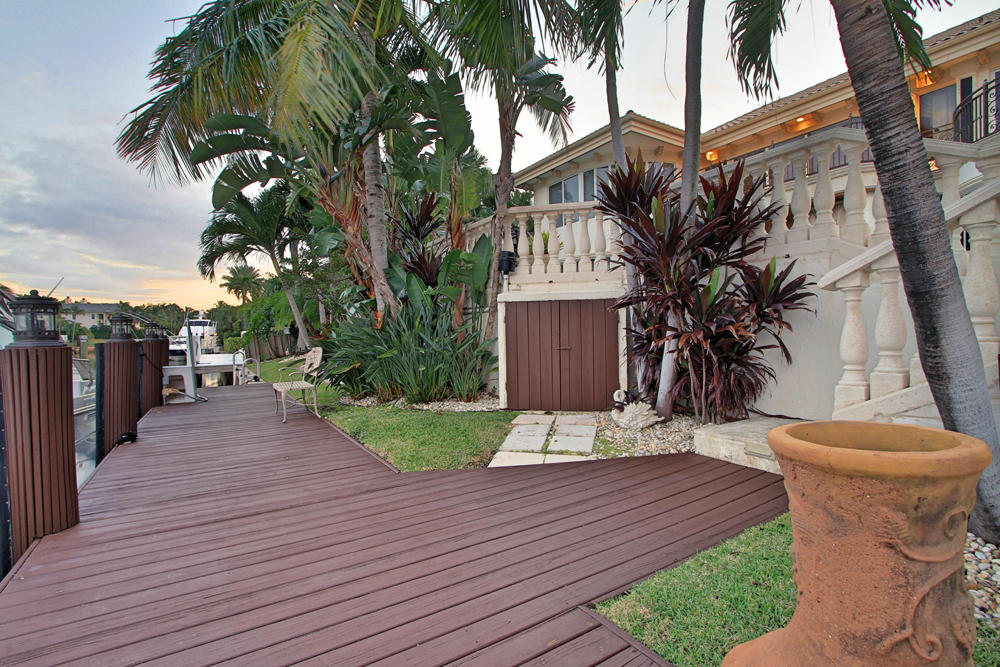 ROYAL PALM YACHT & COUNTRY CLUB - Residential