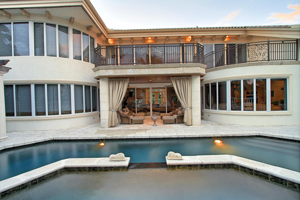 ROYAL PALM YACHT & COUNTRY CLUB - Residential