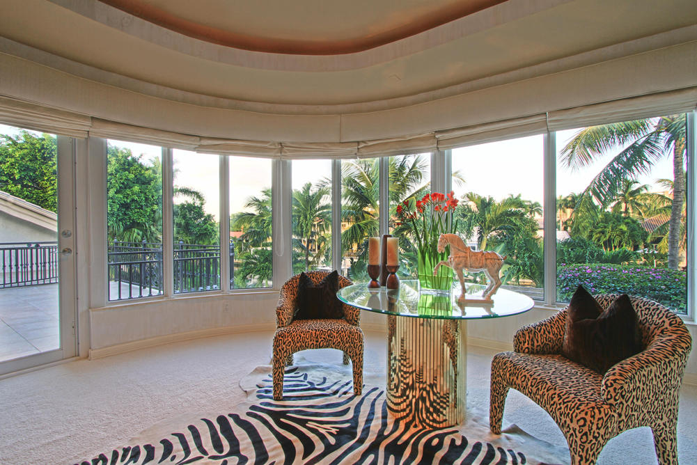 ROYAL PALM YACHT & COUNTRY CLUB - Residential