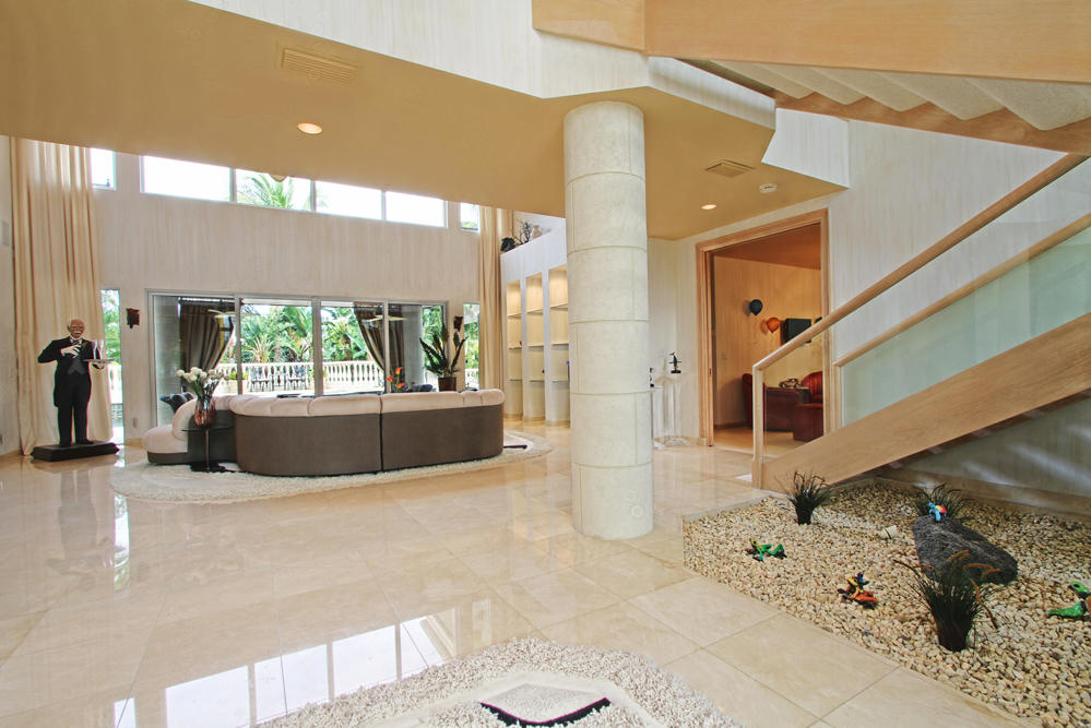 ROYAL PALM YACHT & COUNTRY CLUB - Residential