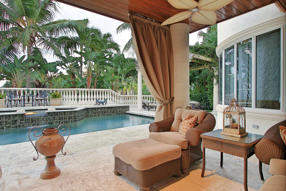 ROYAL PALM YACHT & COUNTRY CLUB - Residential