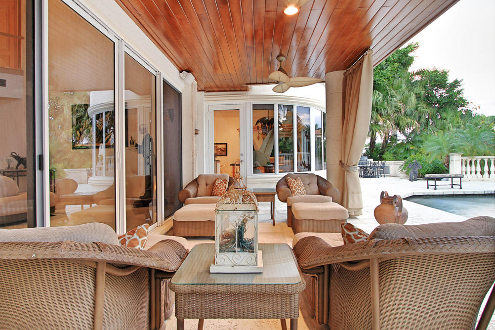 ROYAL PALM YACHT & COUNTRY CLUB - Residential