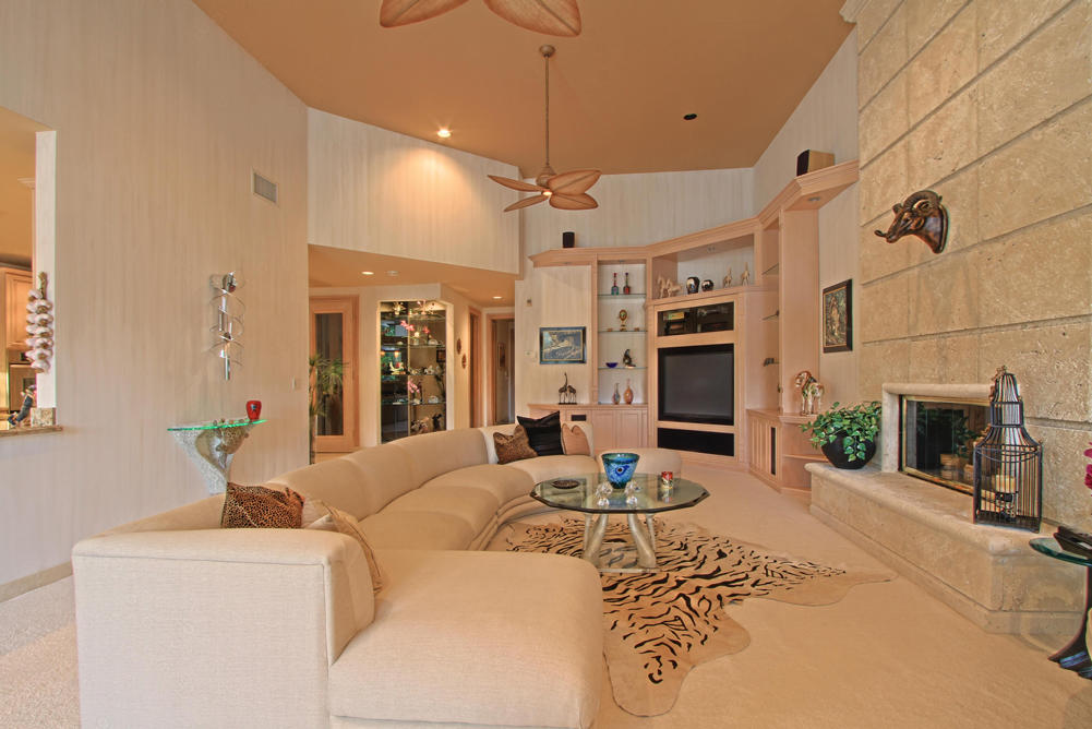 ROYAL PALM YACHT & COUNTRY CLUB - Residential