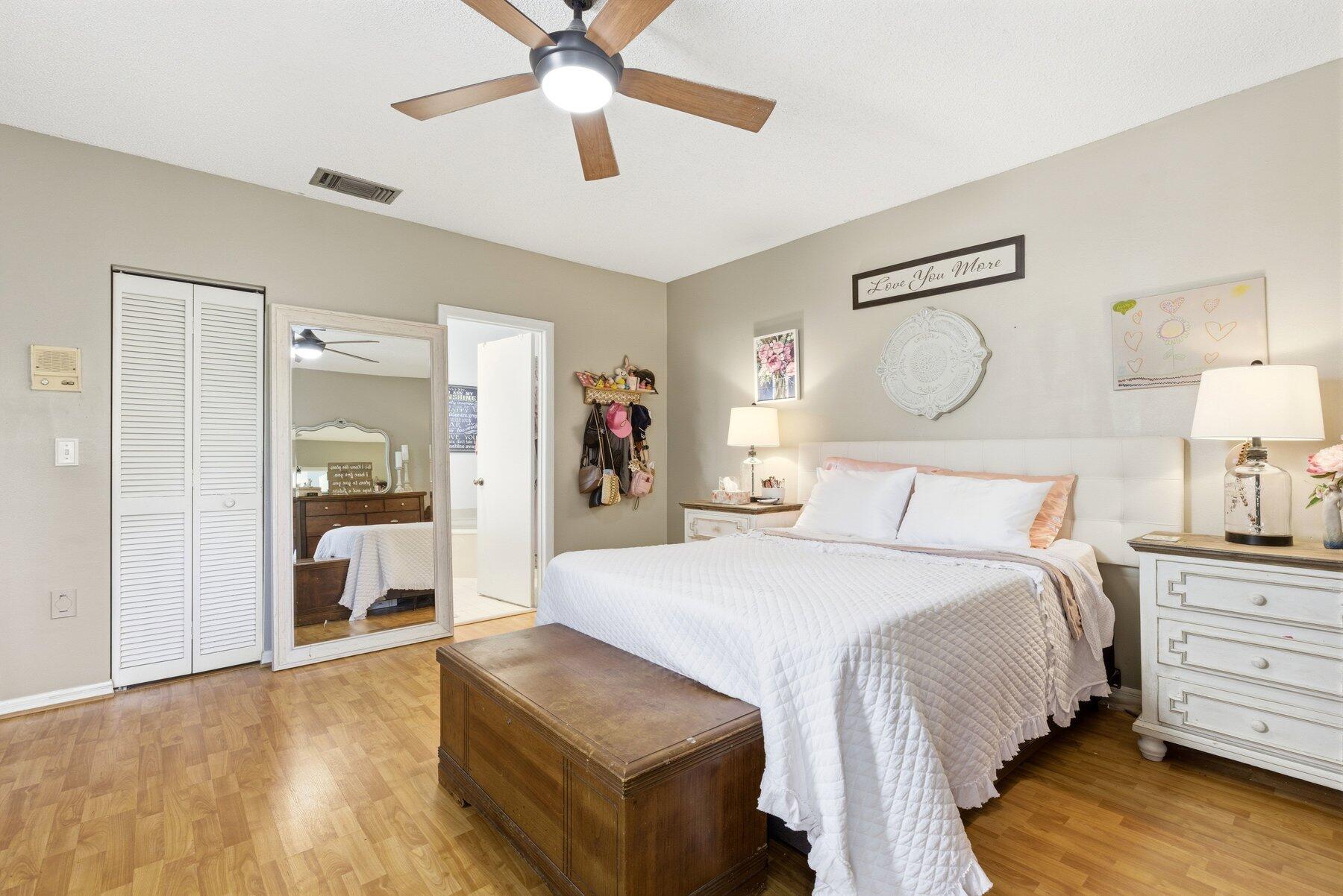 CANARY PALM CLUB - Residential