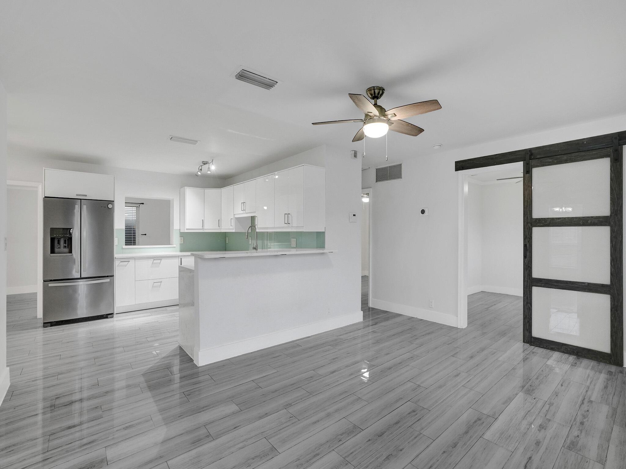 COLLIER ESTATES 2ND ADD - Residential Lease