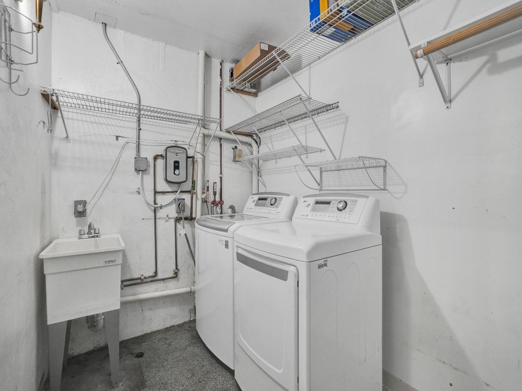 COLLIER ESTATES 2ND ADD - Residential Lease