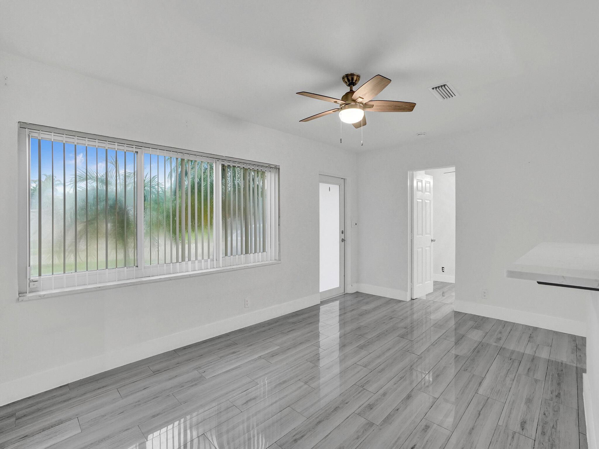 COLLIER ESTATES 2ND ADD - Residential Lease