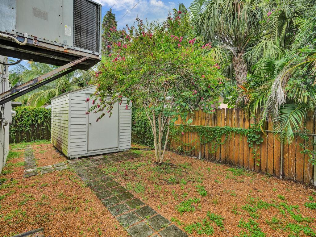 COLLIER ESTATES 2ND ADD - Residential Lease