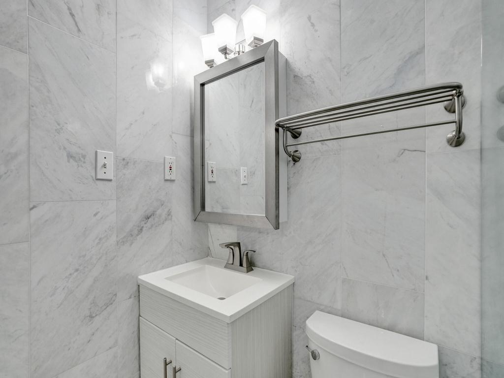 COLLIER ESTATES 2ND ADD - Residential Lease