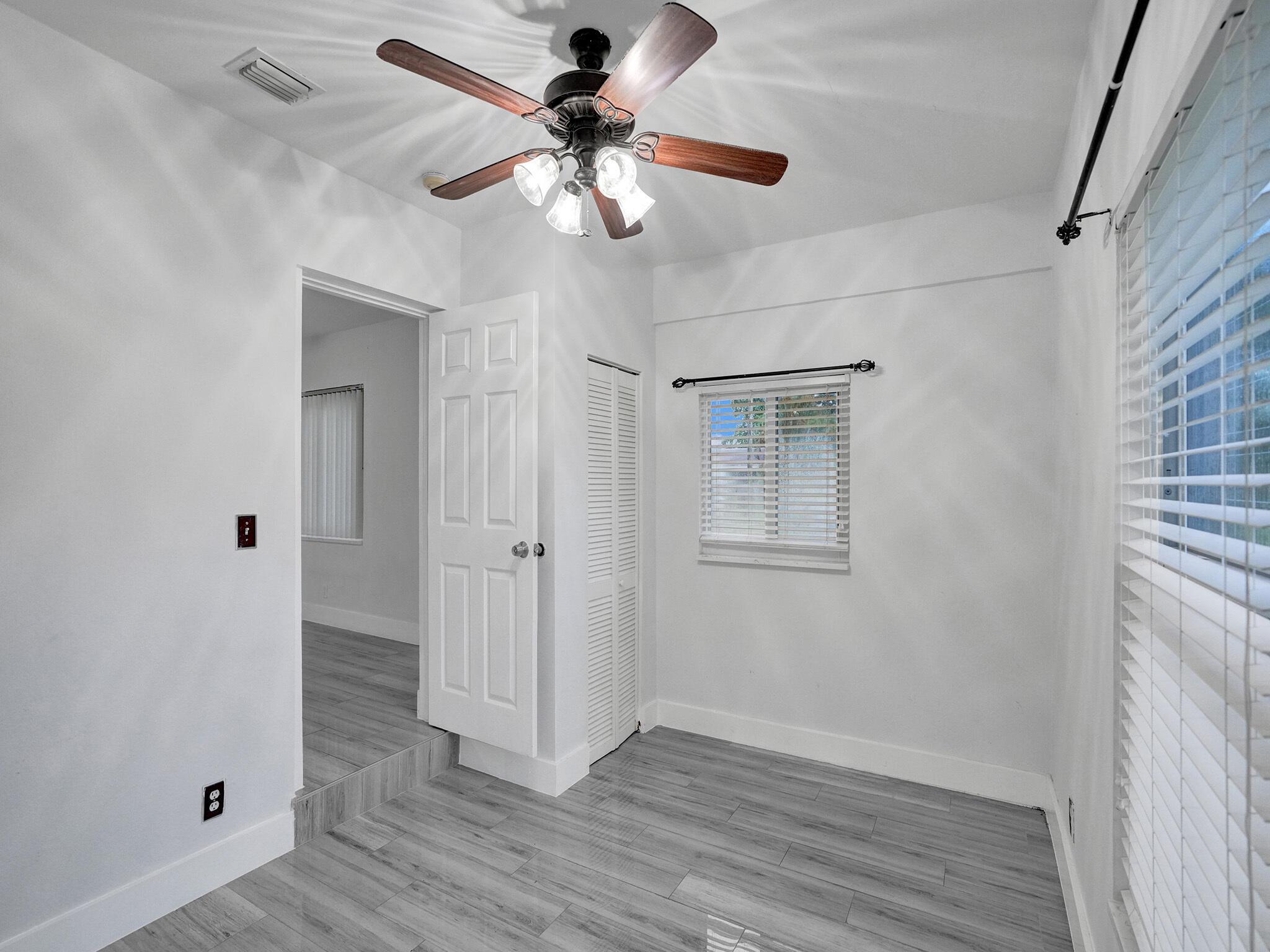 COLLIER ESTATES 2ND ADD - Residential Lease