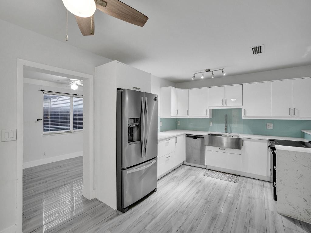 COLLIER ESTATES 2ND ADD - Residential Lease