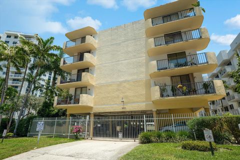 1673 Bay Road 206 Miami Beach FL 33139
