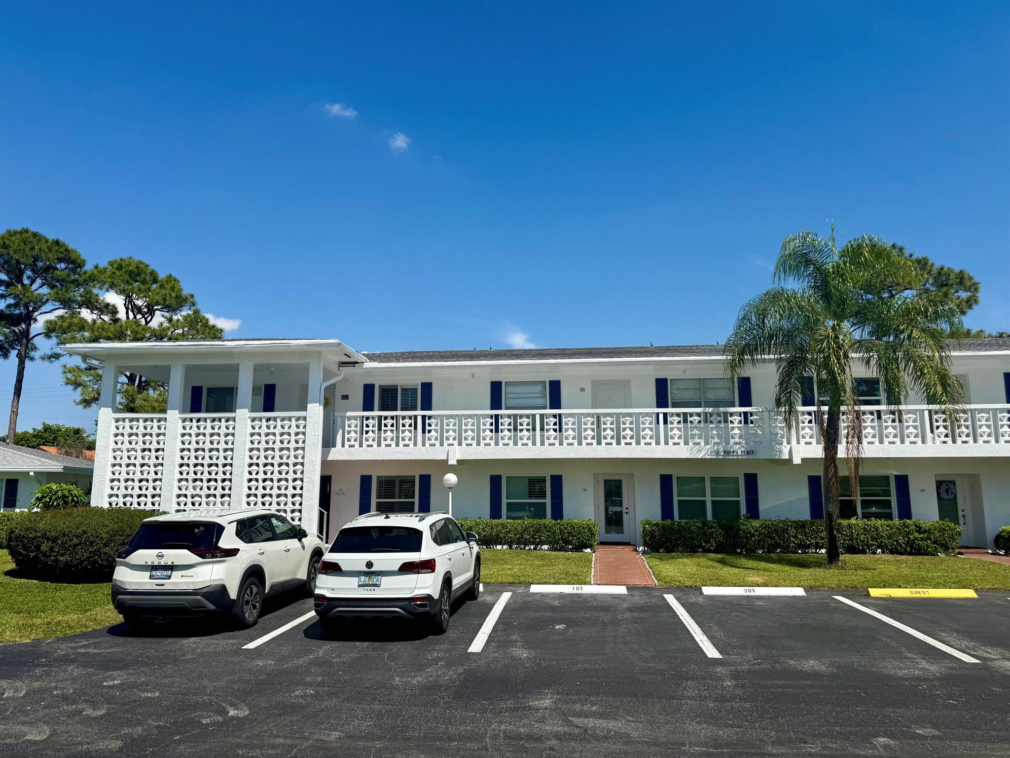 5113 Poppy Place 201