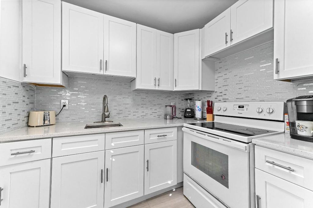 Photo of 317 Saxony G, Delray Beach, FL 33446 (MLS # R11143504)