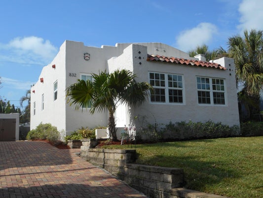 832 BISCAYNE DR, WEST PALM BEACH, FL 33401 - Image e4b6bf4325412ada4beeb717e5ecf6a8/4076436479