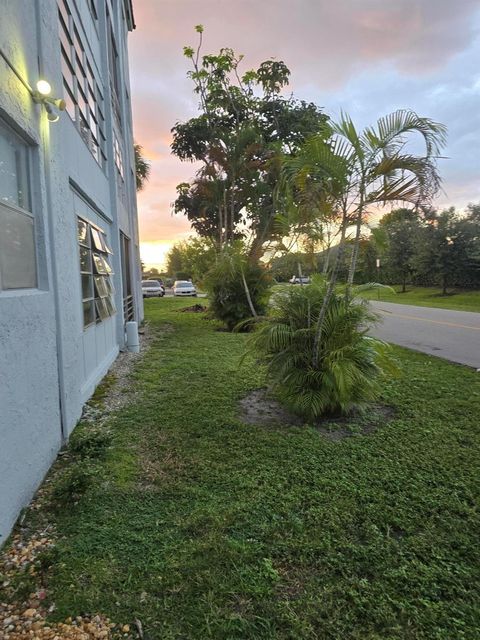 A home in Lauderdale Lakes