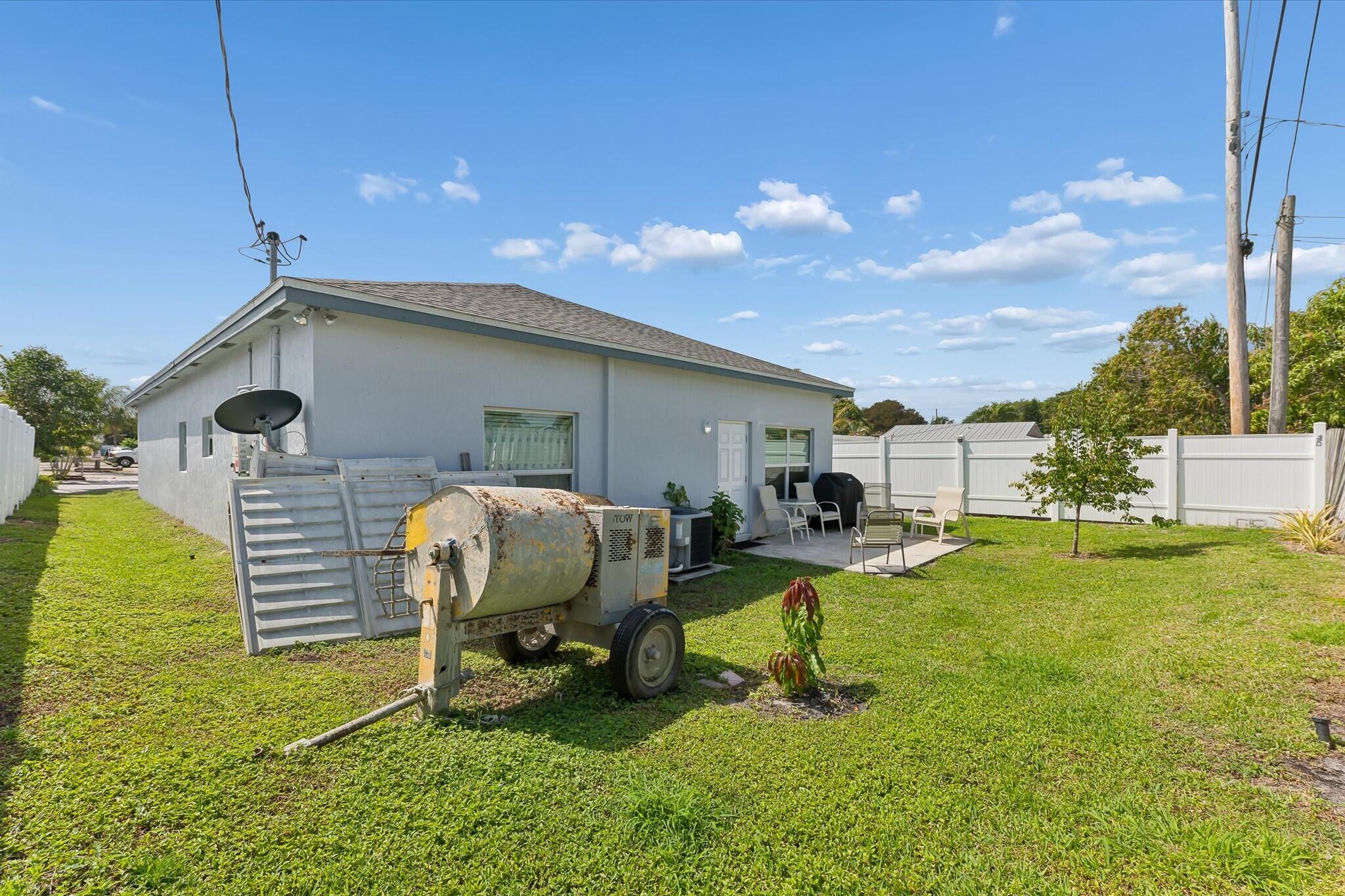 CHERRY HILLS - Residential