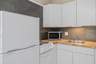 Properties 11863 Wimbledon Circle 511