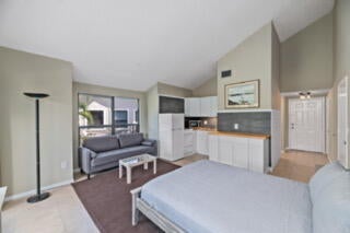 Properties 11863 Wimbledon Circle 511