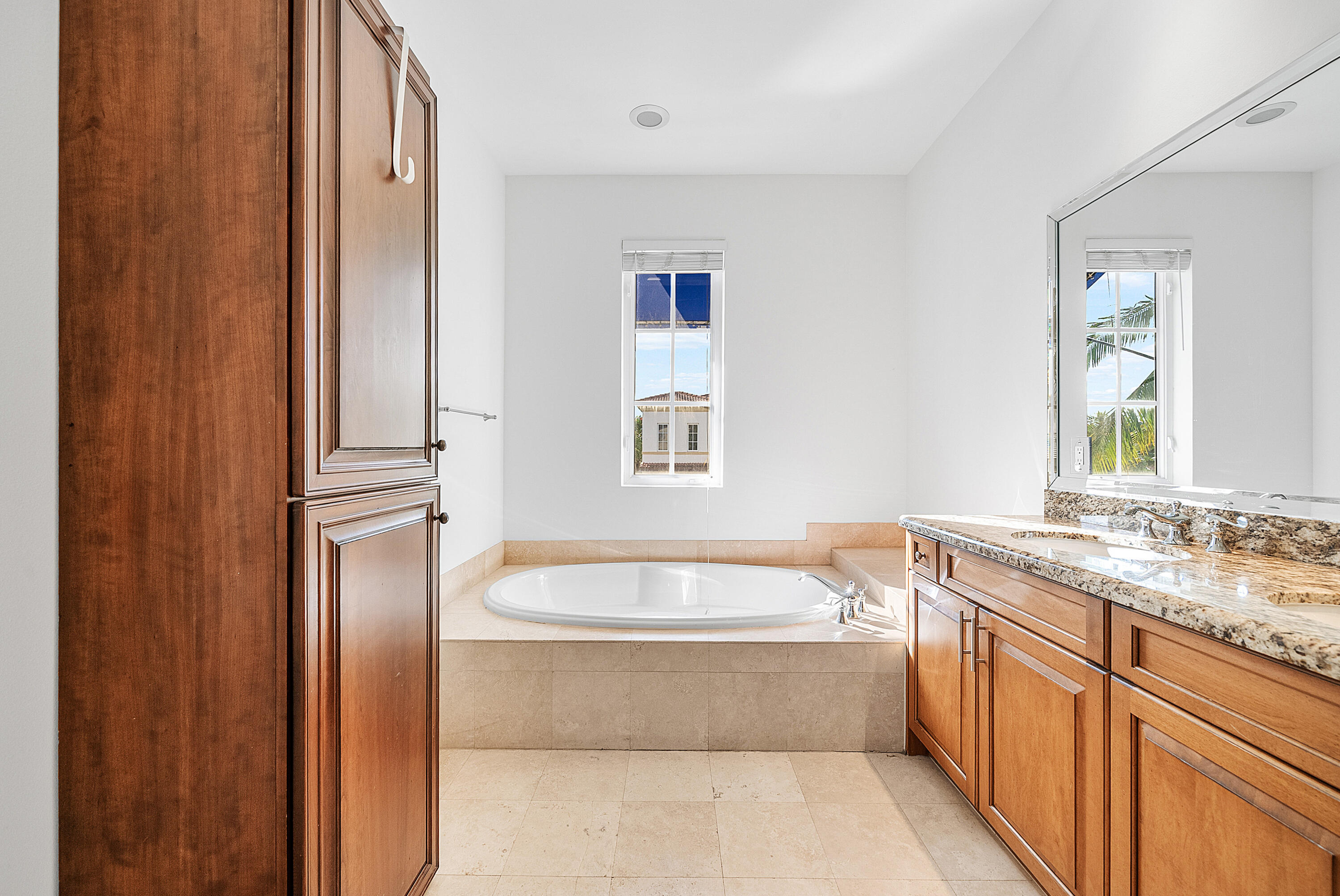 ESTANCIA AT BOYNTON BEACH - Residential Lease