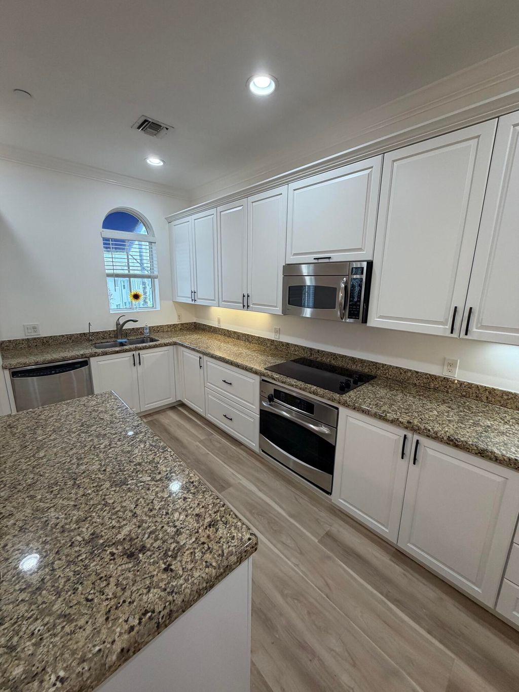 Photo of 824 Virginia Garden Drive, Boynton Beach, FL 33435 (MLS # B26002653)