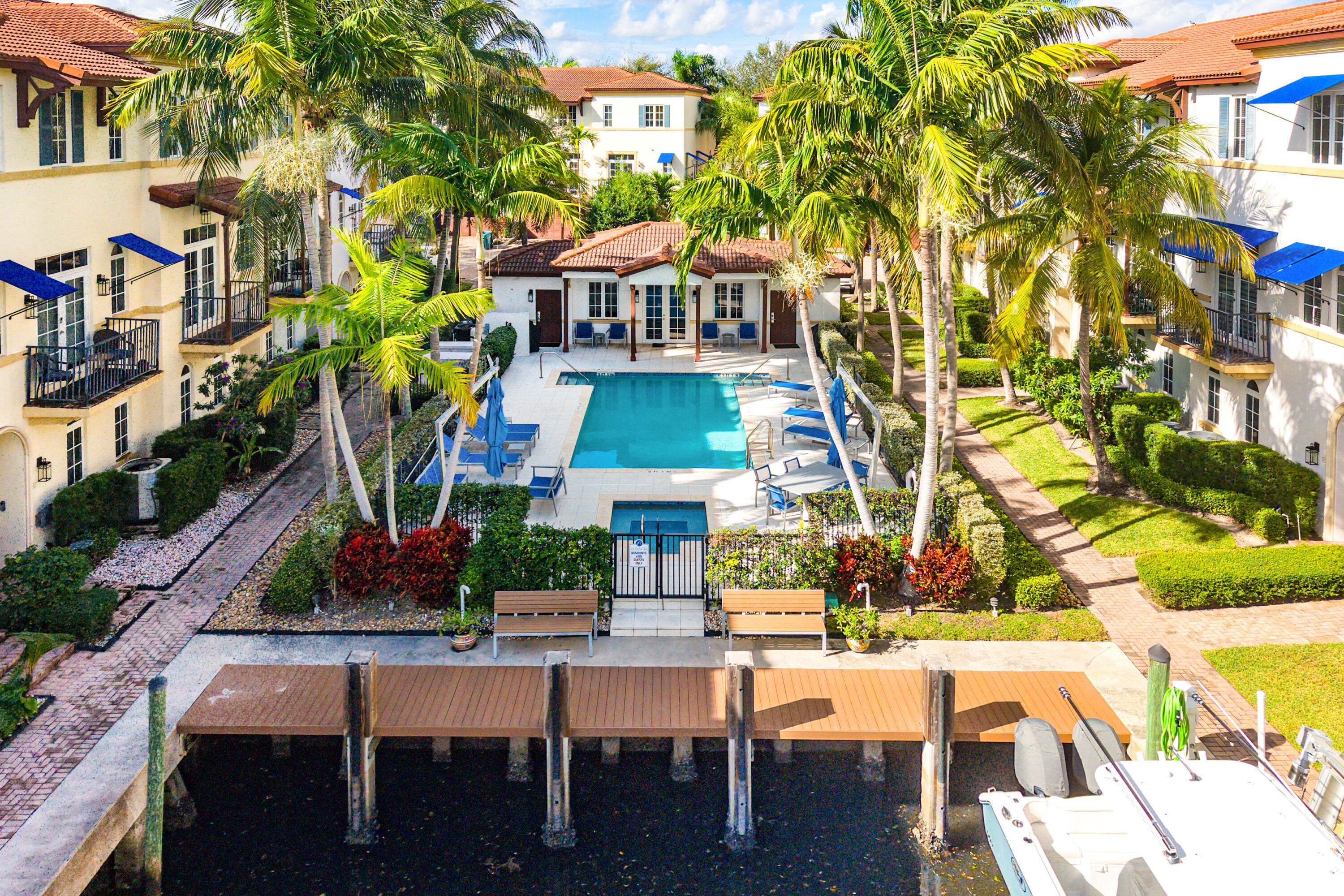 ESTANCIA AT BOYNTON BEACH - Residential Lease