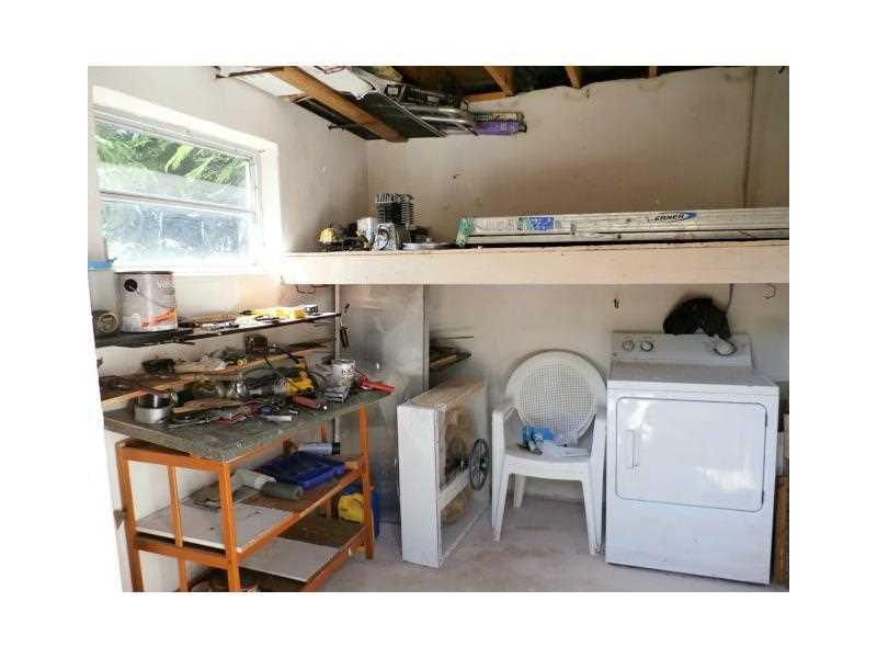 COLLIER MANOR 2ND ADD - Residential