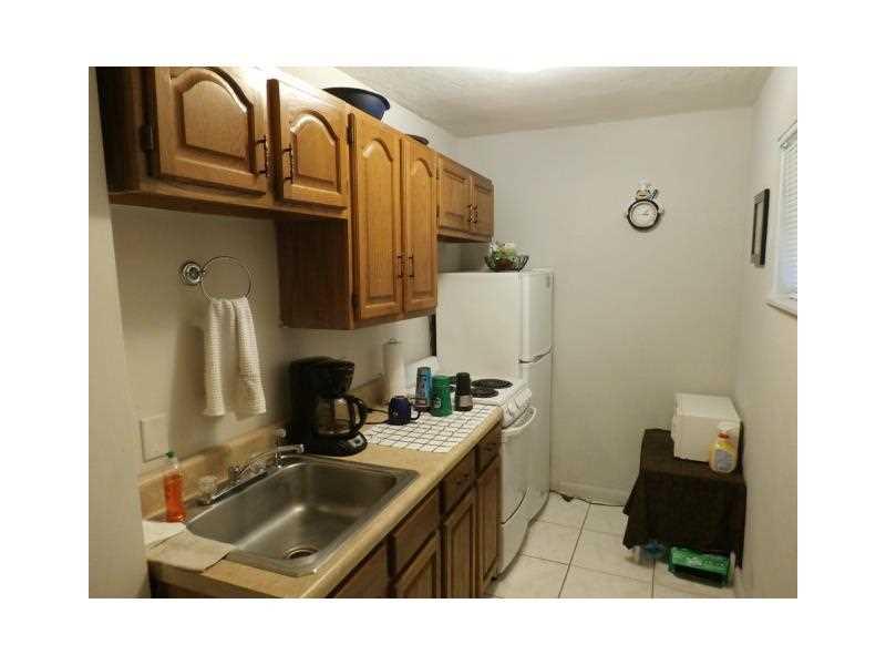 COLLIER MANOR 2ND ADD - Residential