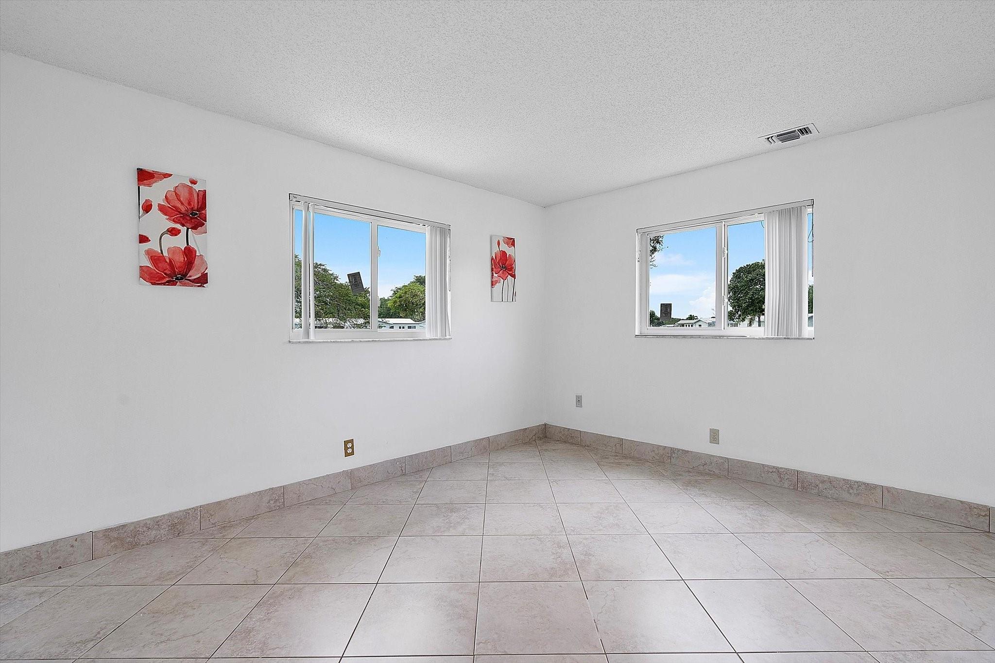 Lauderdale West 2 Sec 78- - Residential