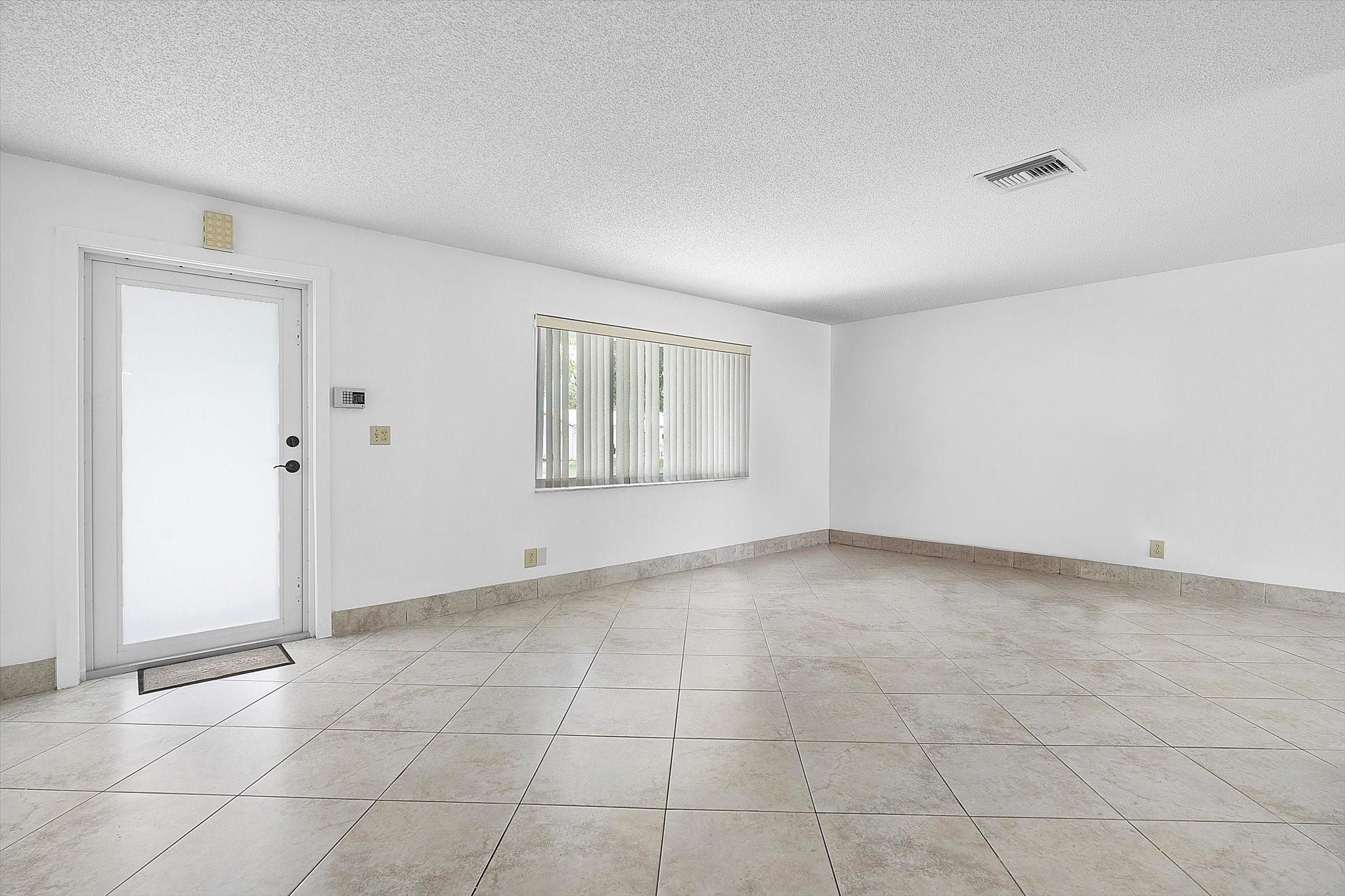 Lauderdale West 2 Sec 78- - Residential