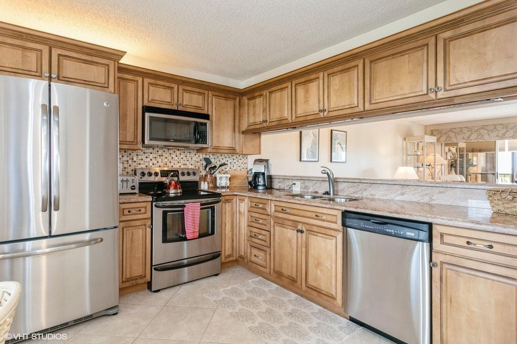 Photo of 275 Palm Avenue #B403, Jupiter, FL 33477 (MLS # R11090565)