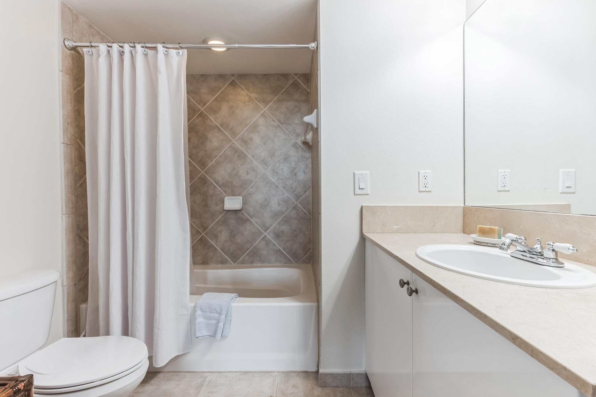 MARINA VILLAGE AT BOYNTON - Residential Lease