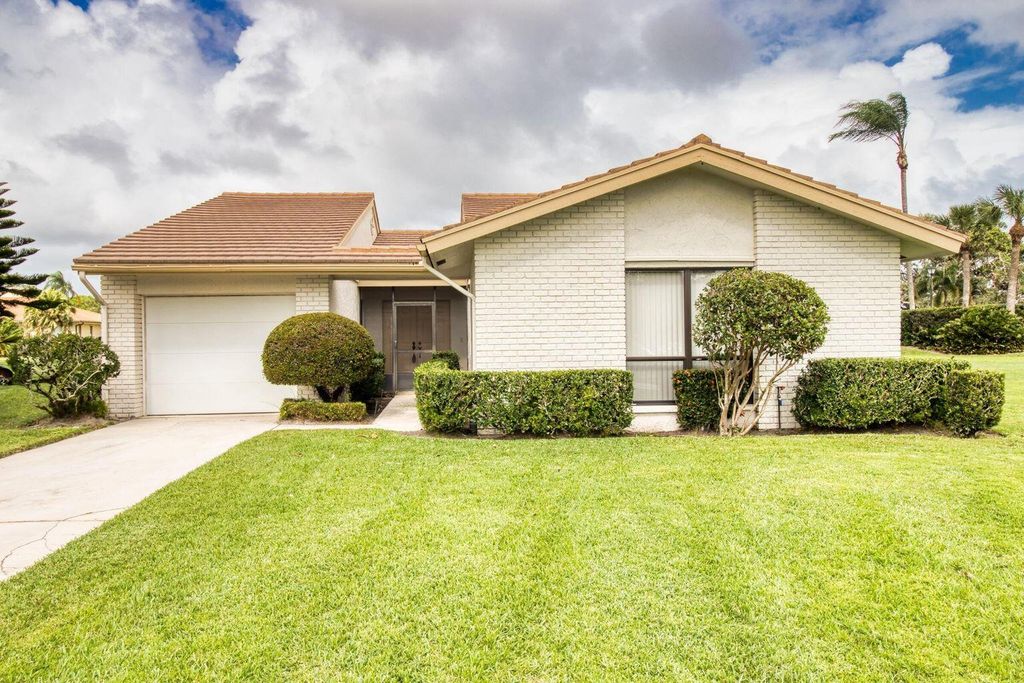 Photo of 2495 SW Egret Pond Circle Circle, Palm City, FL 34990 (MLS # R11135631)