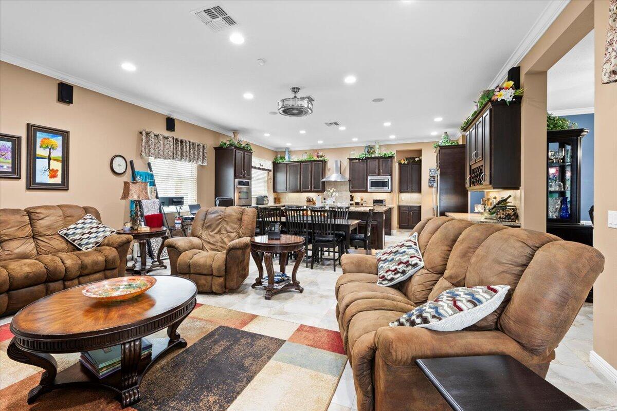 OLYMPIA 2 - Residential