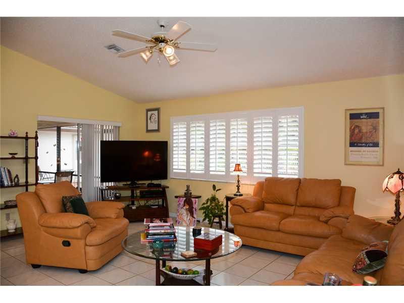 WEST GLEN - Residential Lease