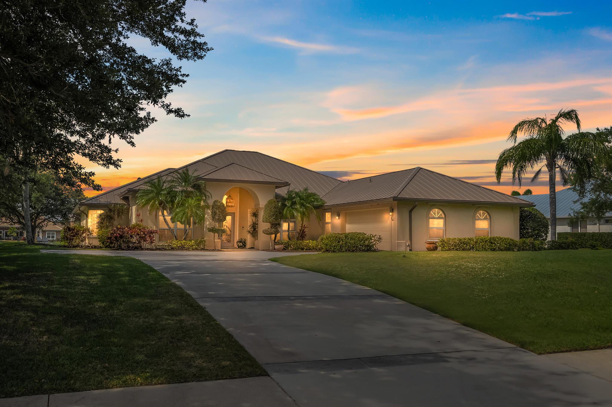 1392 SW Sea Holly Way