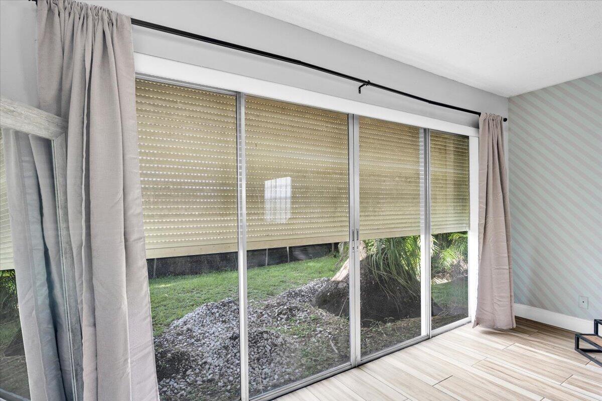 LUCERNE LAKES - Residential