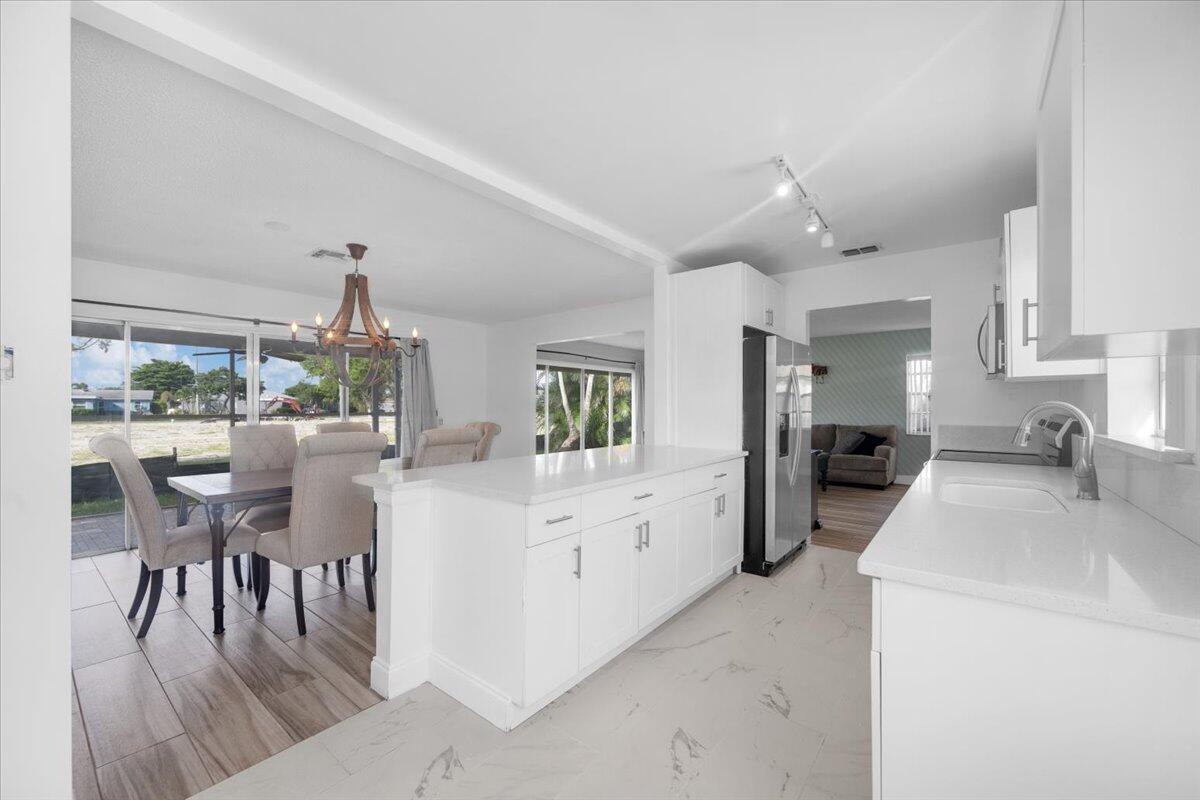 LUCERNE LAKES - Residential