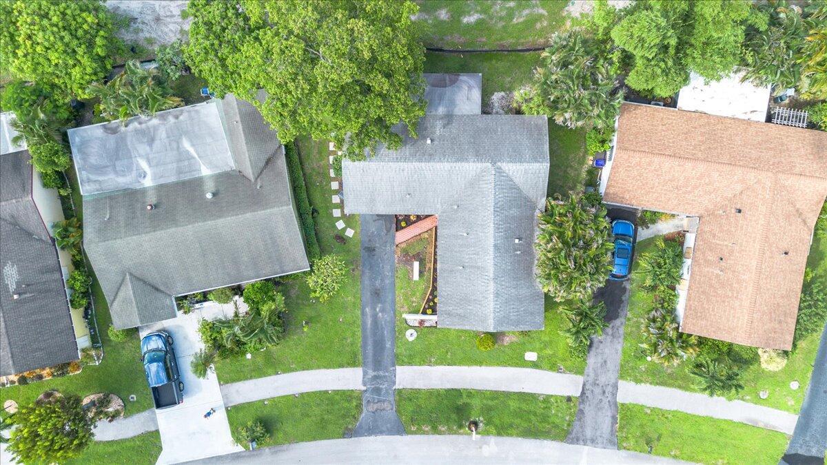 LUCERNE LAKES - Residential