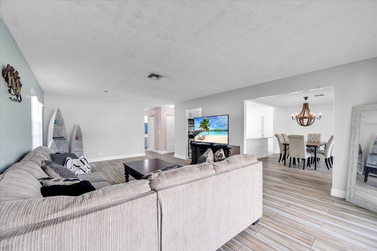 LUCERNE LAKES - Residential