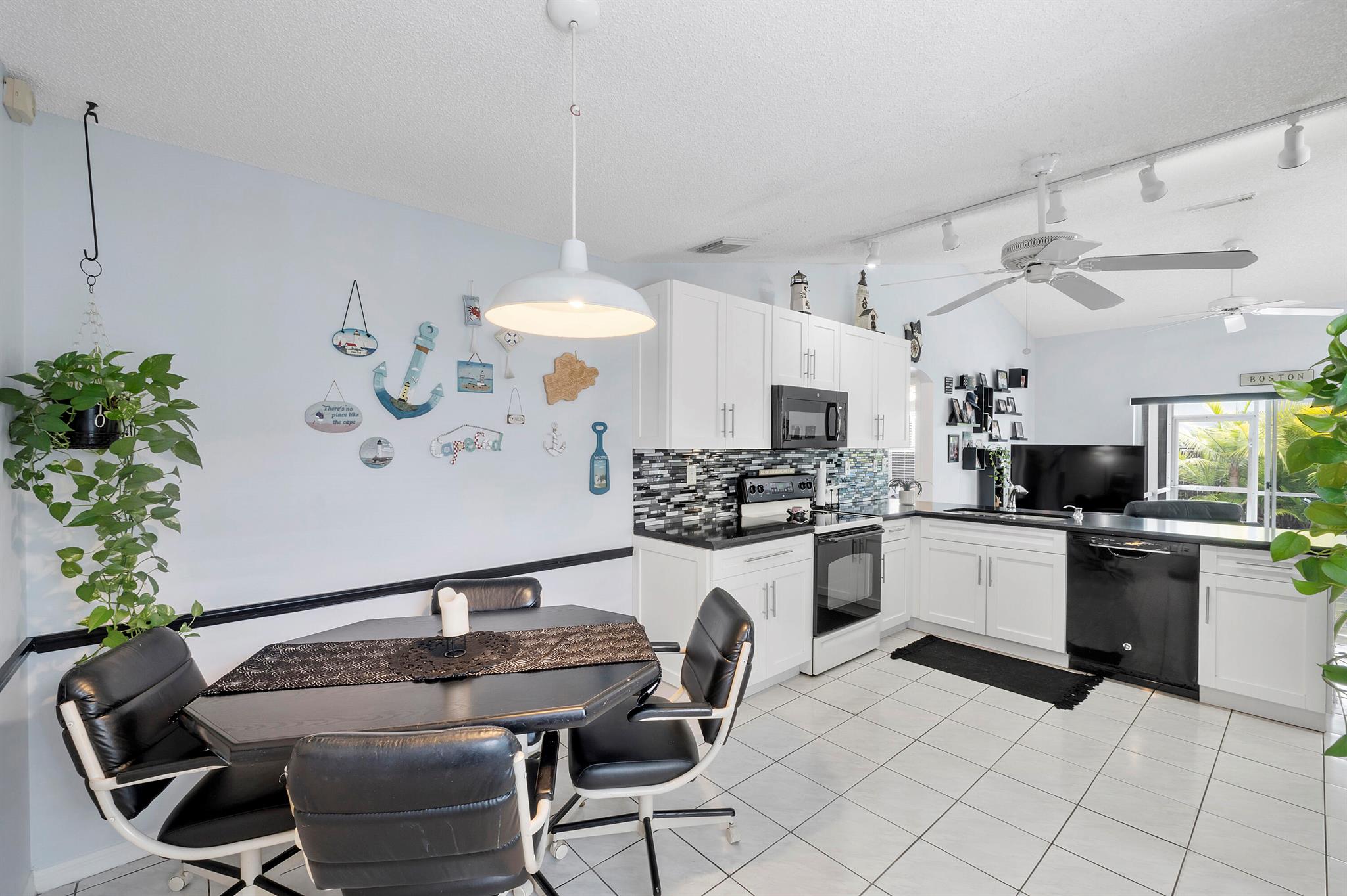 WINSTON PARK SECTION THRE - Residential