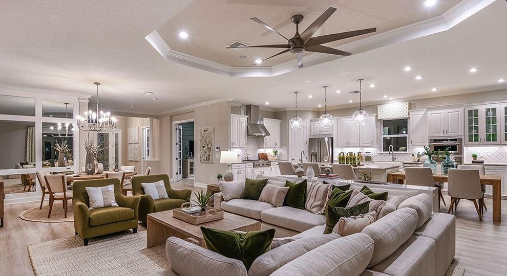 9941 SW Davanti Drive, Port St Lucie, FL, 34987/$710,759 3 9941 SW Davanti Drive