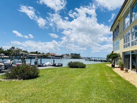 1351 Bayshore Drive 105 Fort Pierce FL 34950