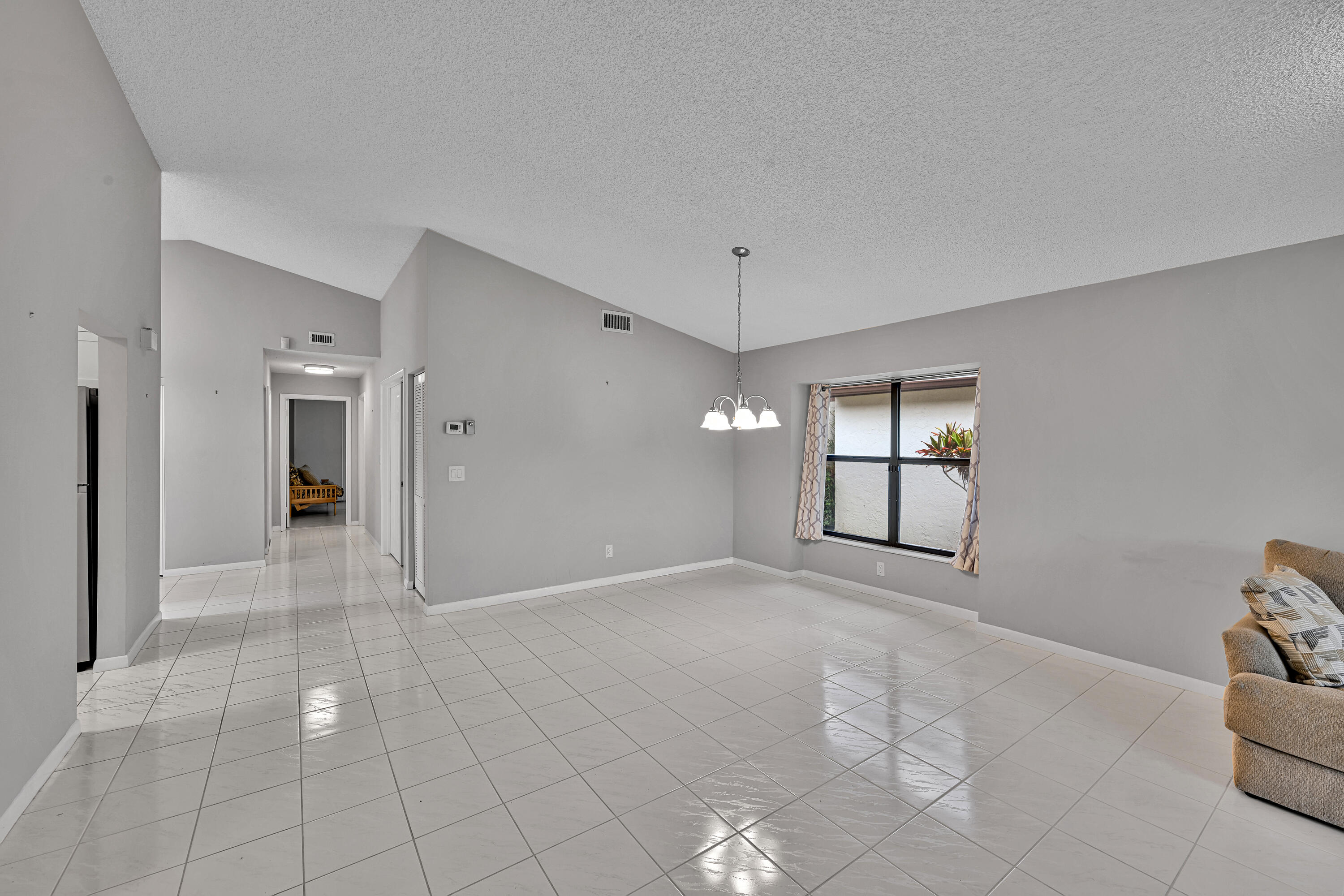 EQUESTRIAN - Residential