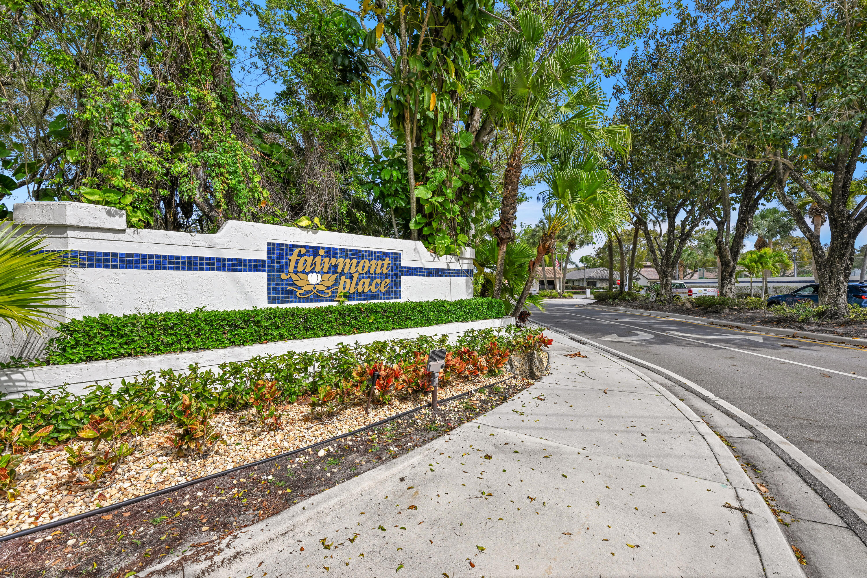 EQUESTRIAN - Residential